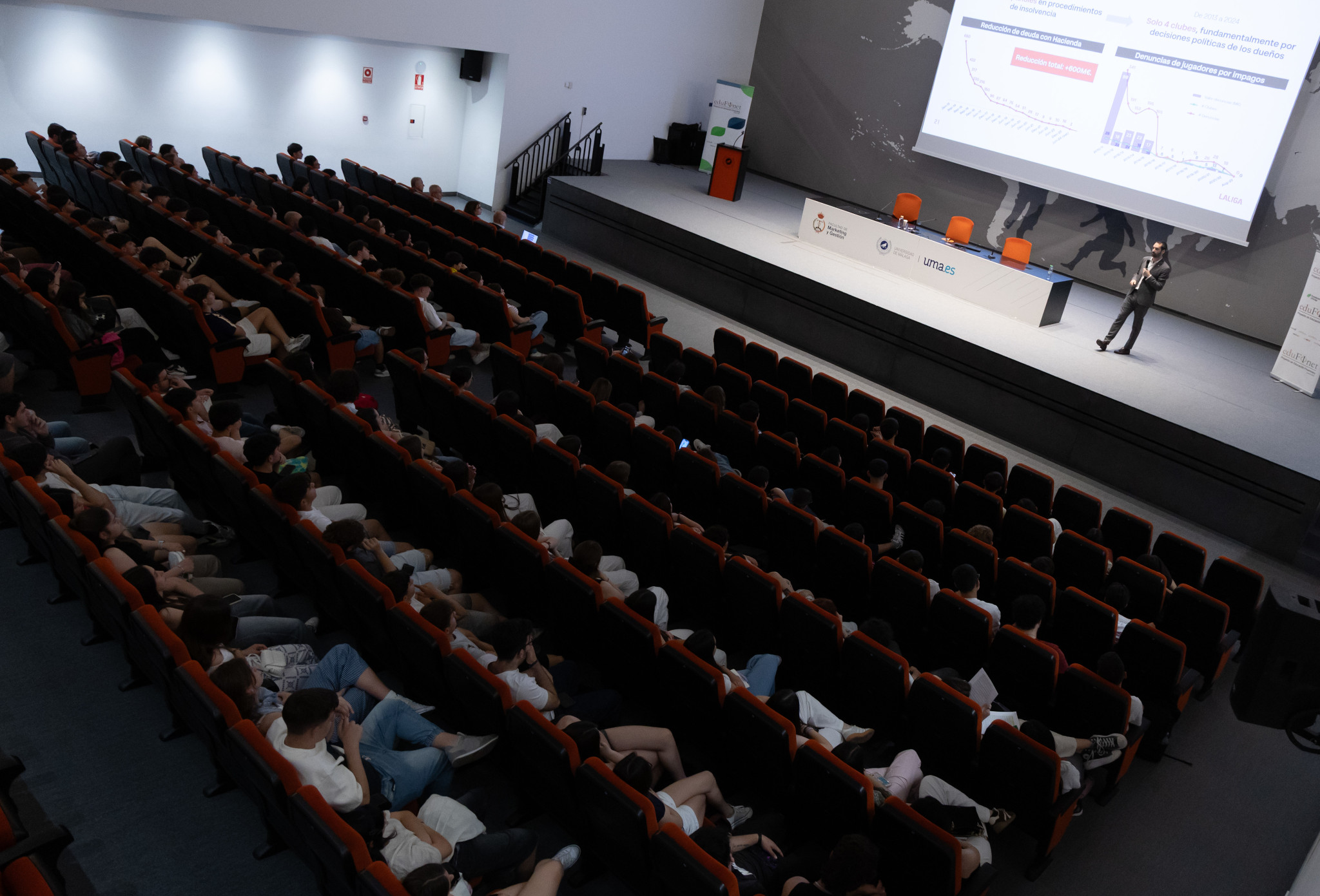 Un momento de la conferencia impartida por Jaime Blanco